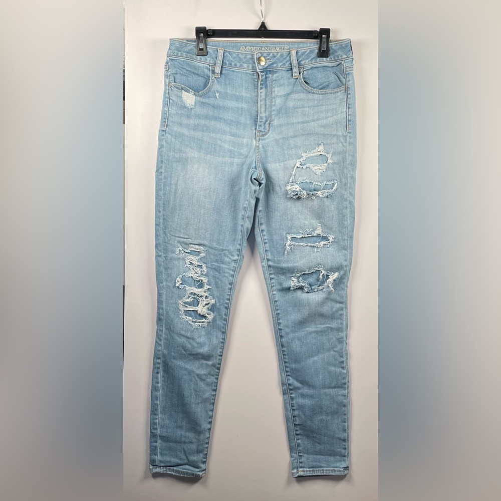 American Eagle Outfitters Ripped Hi-Rise Skinny Jegging